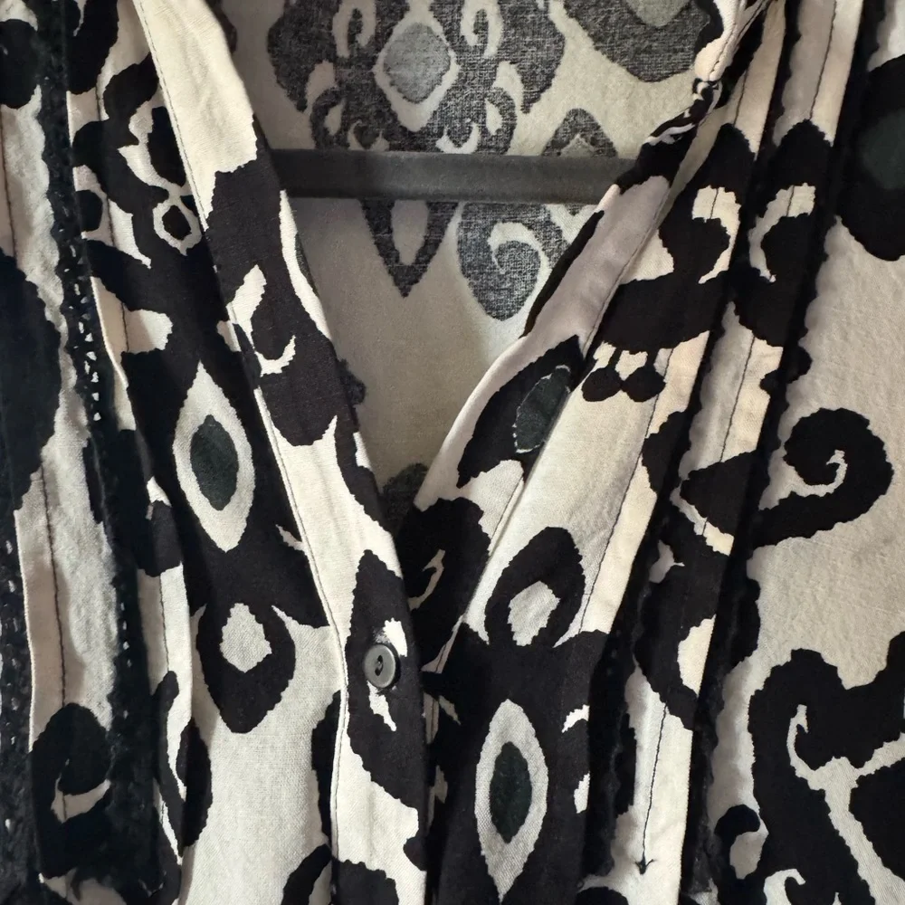 Zara Black and White Mini Sundress with Bishop Sleeves - Picture 7 of 11